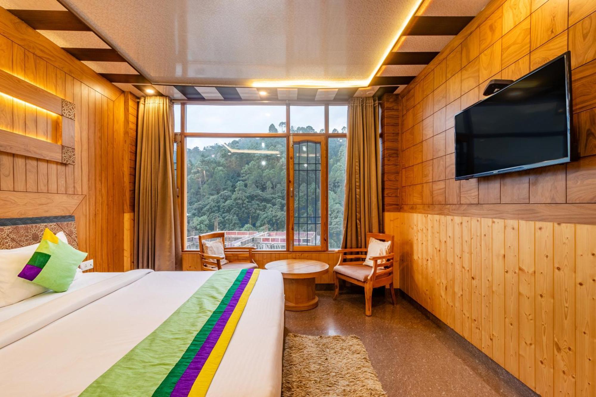 Отель Treebo Srishti Vaikunth With Mountain View Шимла Экстерьер фото
