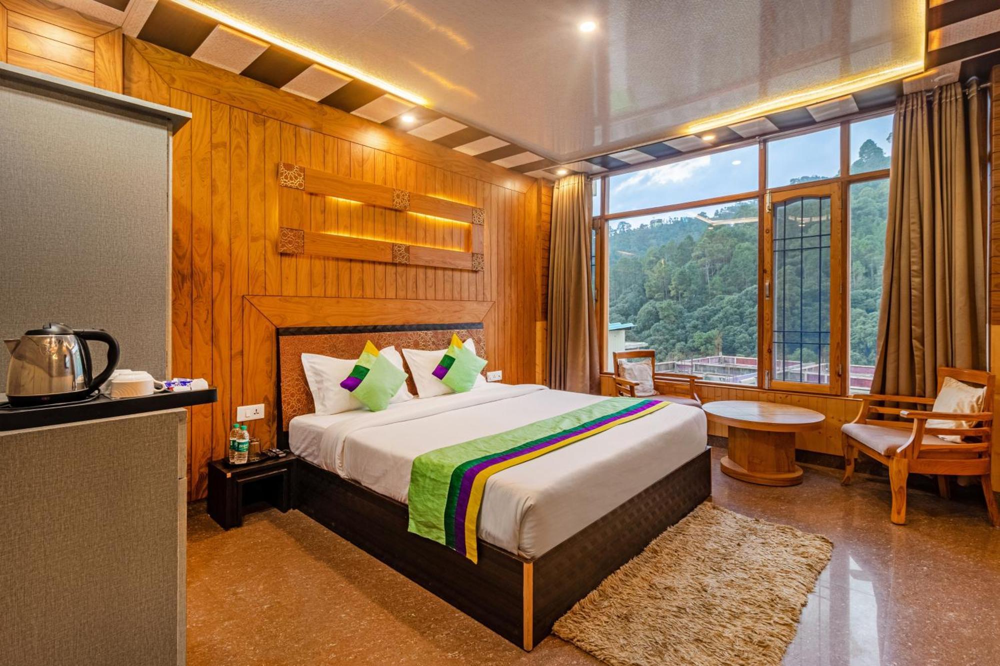 Отель Treebo Srishti Vaikunth With Mountain View Шимла Экстерьер фото